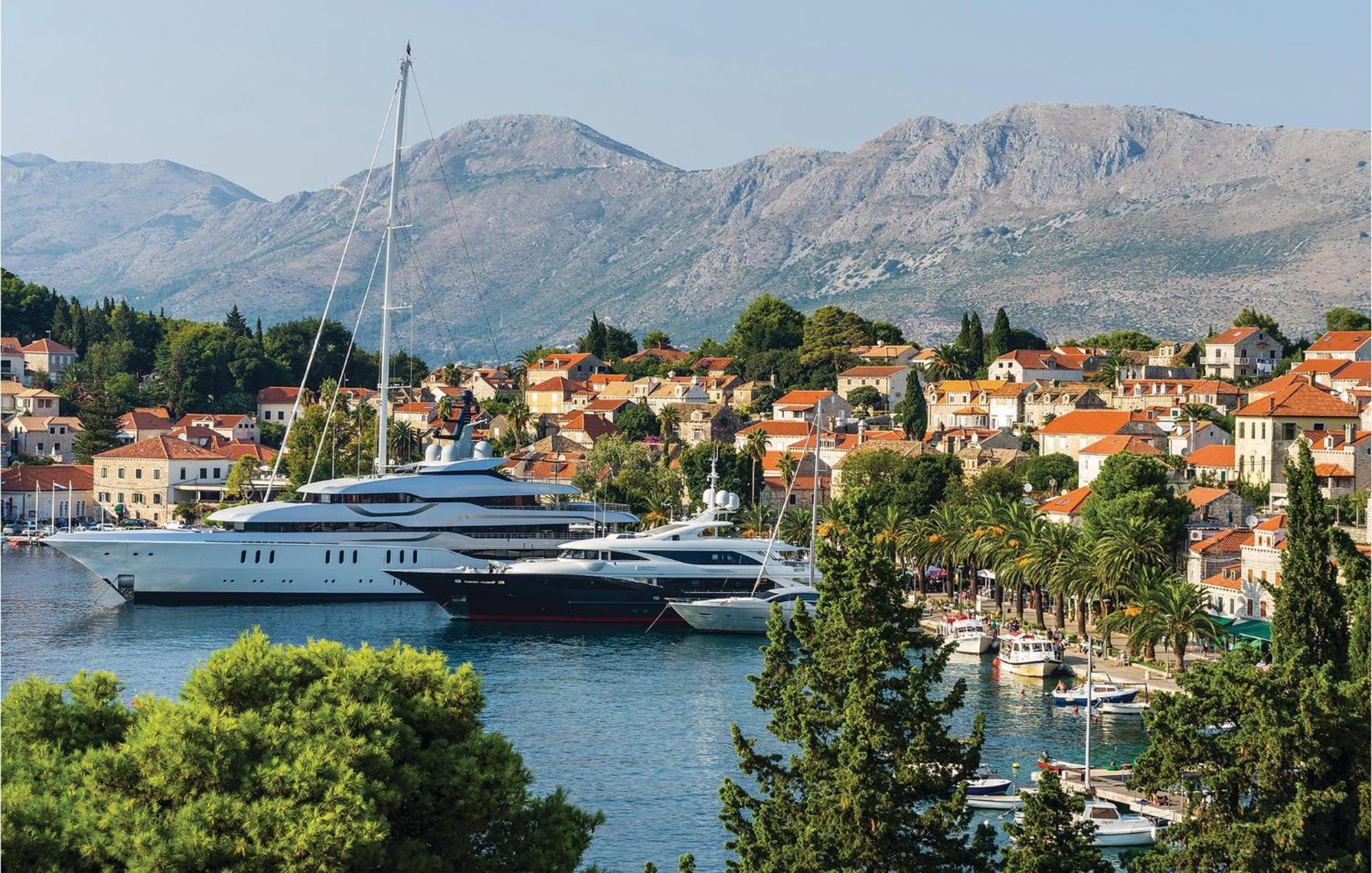 1 Bedroom Amazing In Cavtat